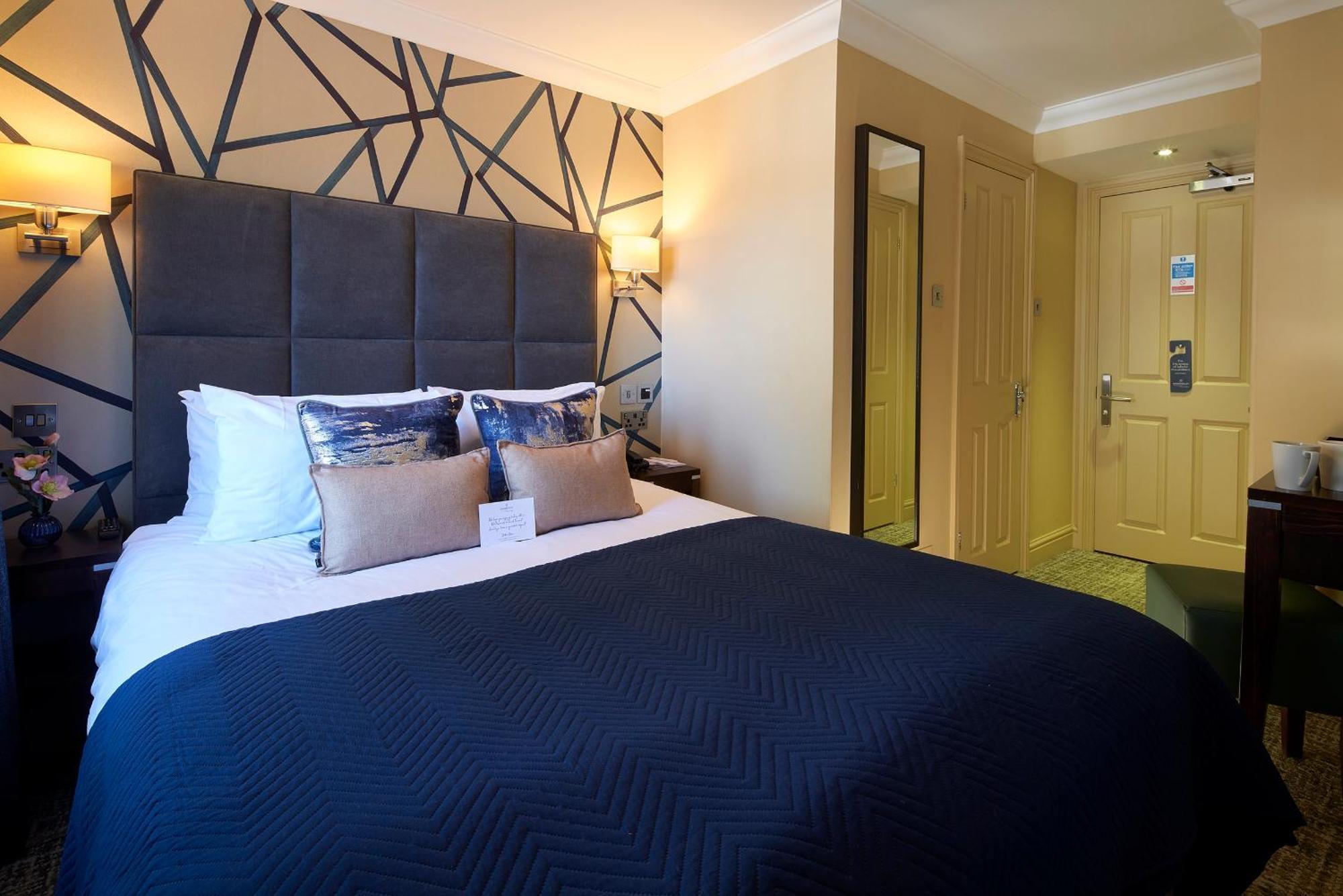 Mandolay Hotel Guildford Exterior foto